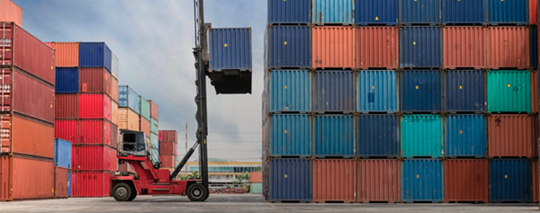 forklift containers at port