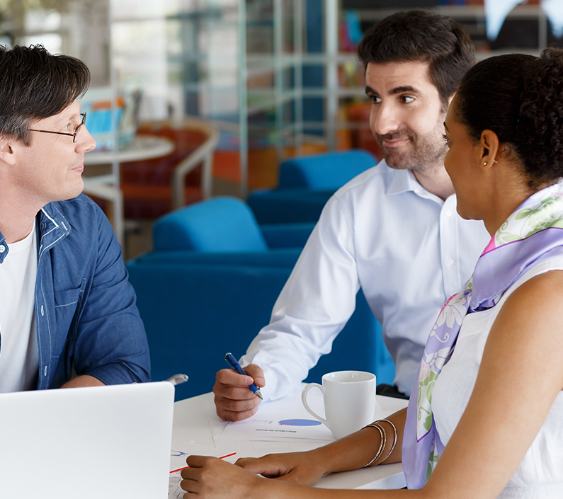 Collegues working together in an office